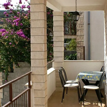 Apartments With A Parking Space Sutivan, Brac - 2846 Exterior photo