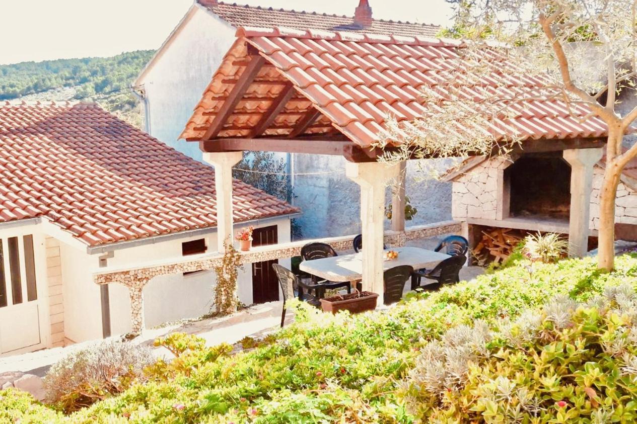 With A Parking Space Sutivan, Brac - 2846 Apartment *