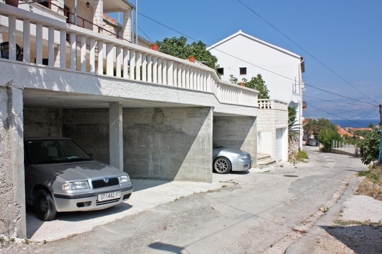 With A Parking Space Sutivan, Brac - 2846 Apartment *