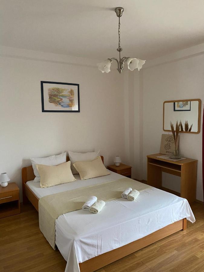 With A Parking Space Sutivan, Brac - 2846 Apartment Sutivan