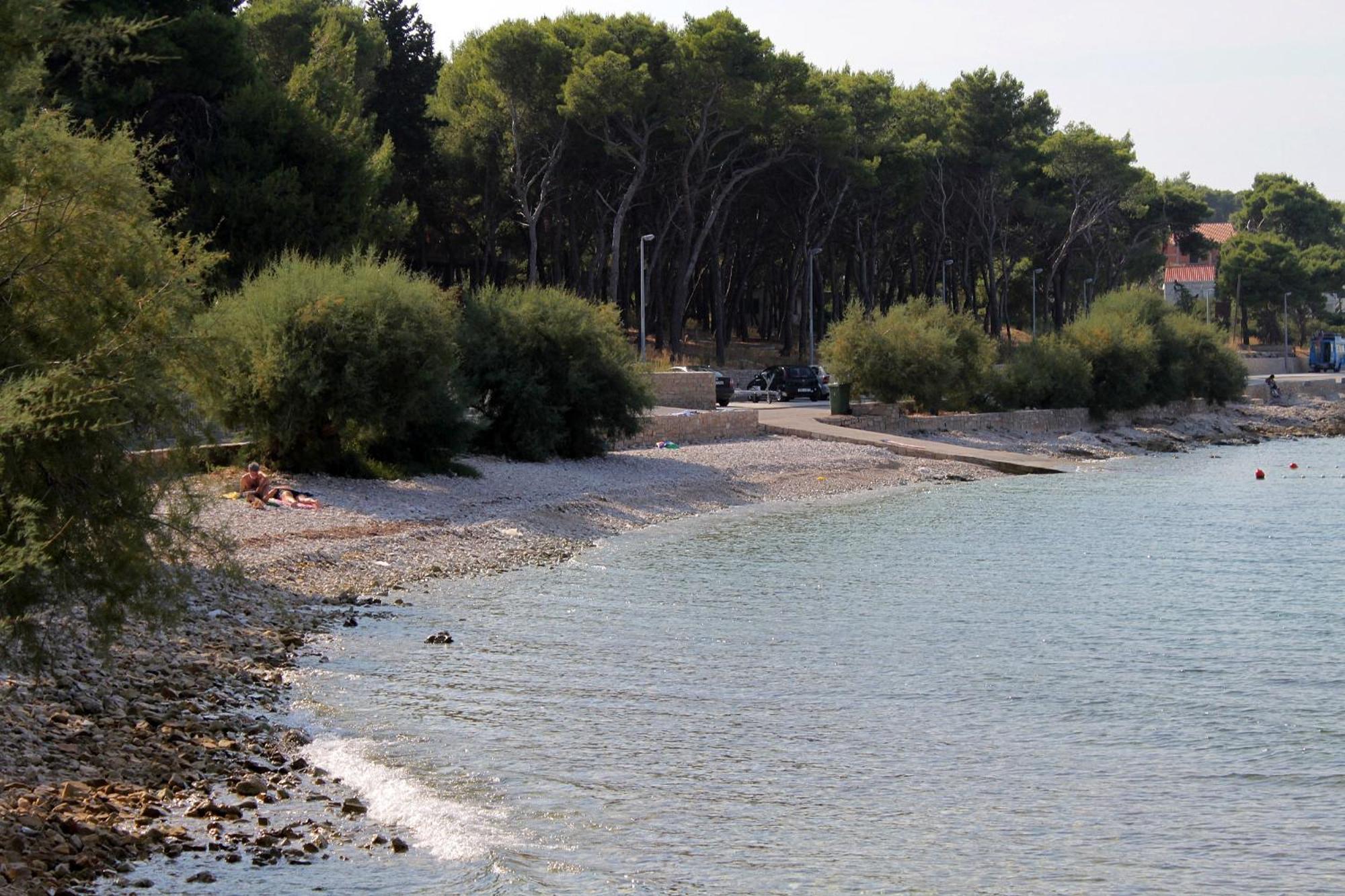 With A Parking Space Sutivan, Brac - 2846 Apartment Sutivan
